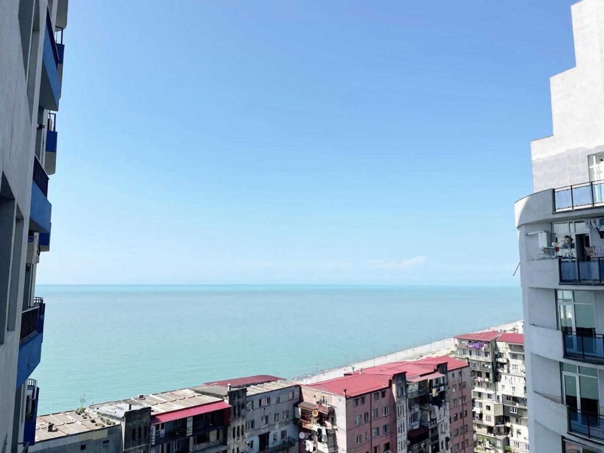 Апартаменты Beautiful Horizon First Line Батуми Экстерьер фото